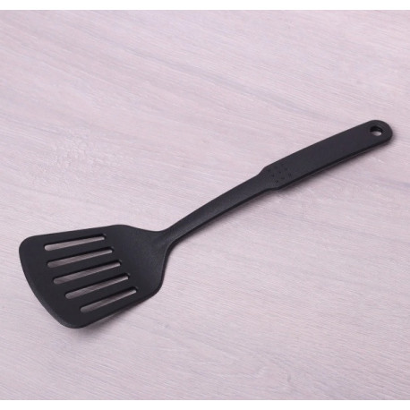 Лопатка с отверстием 32см Kamille 5021